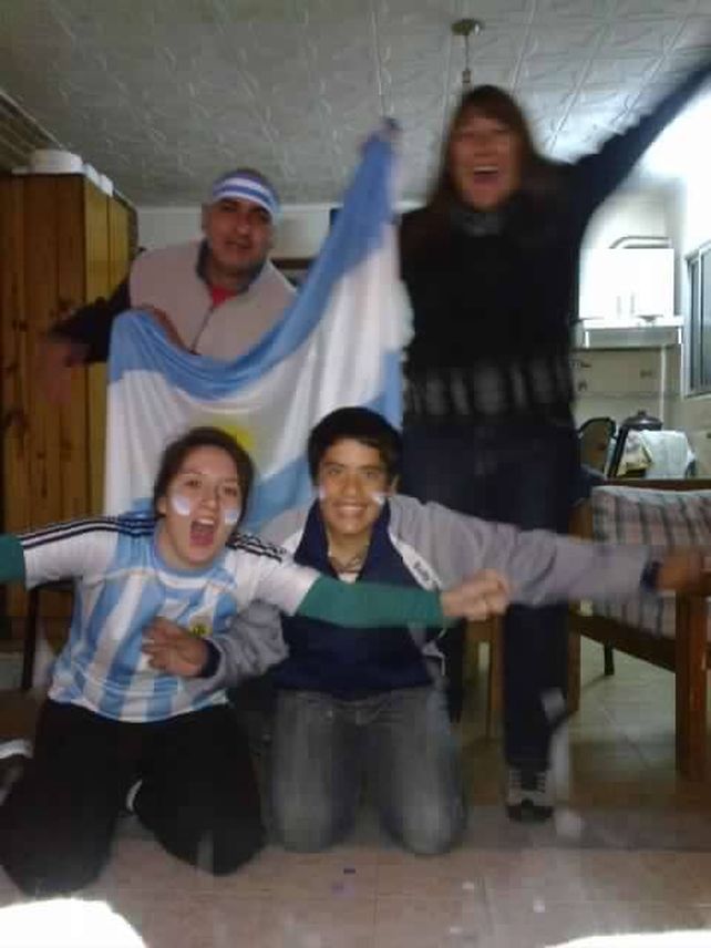Los santafesinos también festejaron el pasaje de la selección a la semifinal de la Copa del Mundo