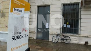 Robos y destrozos en el centro de distrito municipal de la estación Mitre