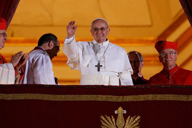 En el día de su cumpleaños, el Papa invitó a desayunar a cuatro vagabundos