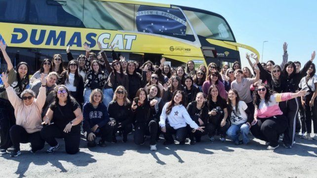 Desde Paraná salieron tres micros del Terco Tour repleto de fanáticas