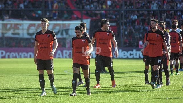 Colón transita un momento complicado en lo deportivo que se refleja en la muy mala campaña que viene protagonizando.