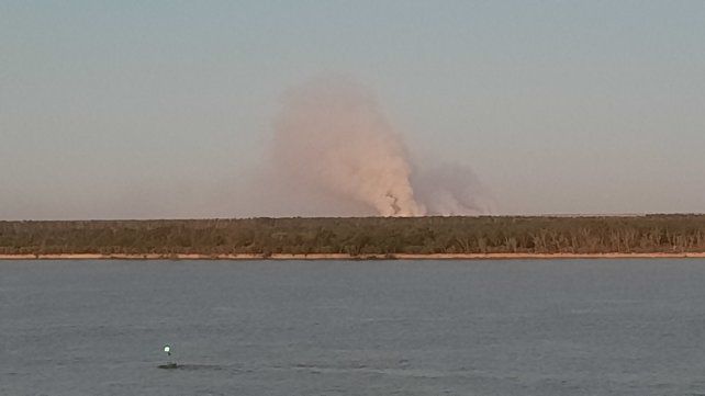 Los incendios recrudecieron durante las últimas horas hacia el norte de Rosario.