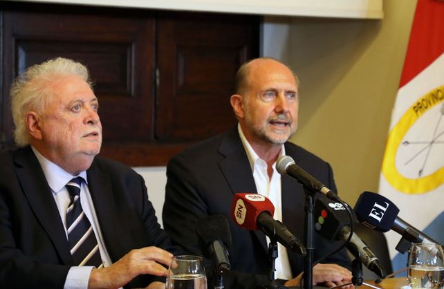 Omar Perotti y Gin&eacute;s Gonz&aacute;lez Garc&iacute;a.