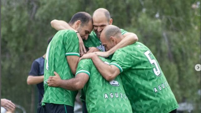 Pelados al por mayor en el campeonato de Los Arroyos.