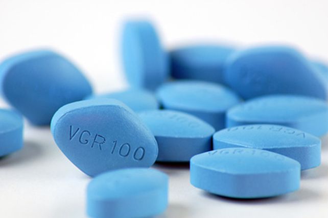 “A Cappiello le preocupa más el Viagra que los hospitales”