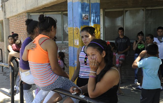 Sin consuelo. Gabi fue velado ayer en la Escuela Luisa Mora de Olguín