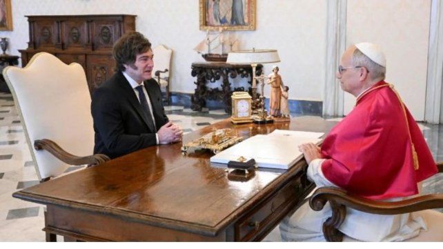 Javier Milei invitó al Papa León XIV para que visite la Argentina