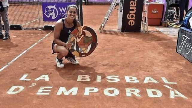 Lourdes Carlé hizo historia: ganó su primer título y clasificó a Roland Garros