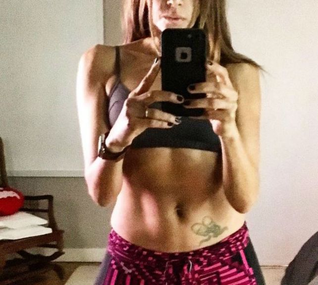 Catherine entretiene a sus seguidores con fotos sensuales