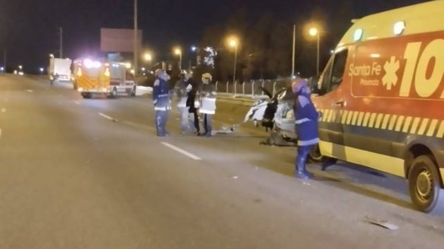 Fuerte choque en Circunvalación: cuatro personas heridas de gravedad y un detenido