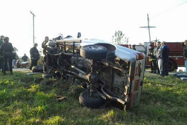 Violento choque en la ruta provincial N°1 dejó tres personas heridas