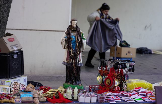 Fieles rosarinos celebran San Cayetano y renuevan su pedido de pan y trabajo