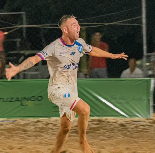 Lucas Ponzetti, el héroe del triunfo de Argentino ante Acassuso.