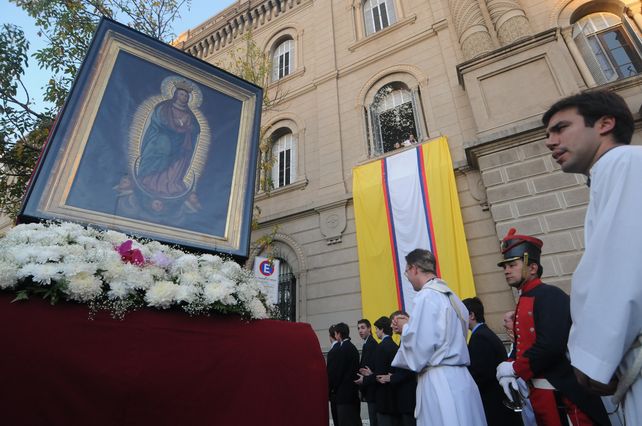 El cuadro de la Virgen de los Milagros salió en procesión tras 26 años