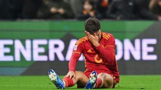 Francesco Totti, leyenda de Roma, cuestionó el estado físico de Dybala, otra vez lesionado.