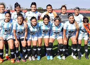Una futbolista murió en un accidente cuando volvía de jugar