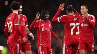 Liverpool goleó a Barnsley y avanzó sin sobresaltos en la FA Cup