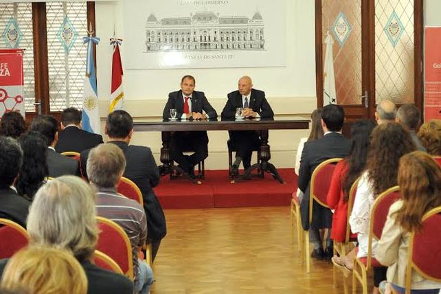 Lanzaron en Santa Fe la convocatoria 2014 del Programa Vínculos