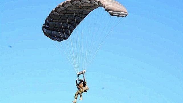 Adiestramiento aéreo-militar en Paraná, Mazaruca y Rosario