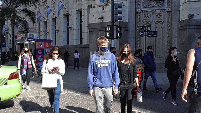 Flexibilizaciones: la no obligación del uso de barbijos anunciado por Salud es cuestionada