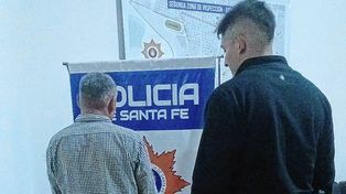 Insólito caso: fue a denunciar a su pareja por violencia de género y él apareció en la comisaría para atacarla