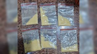 Allanamientos por una balacera revelaron las primeras dosis de la droga del miedo en Rosario