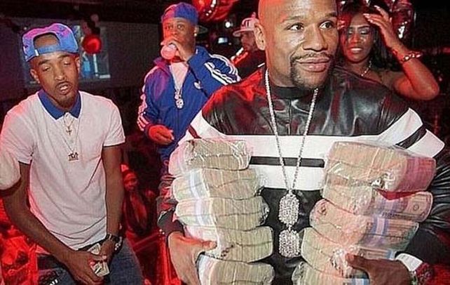 Incorregible. El púgil fue aclamado en el club King of Diamonds de Miami.
