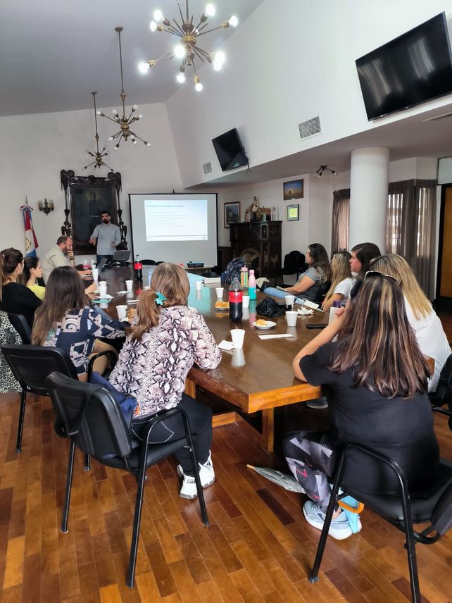 Nuevas herramientas a las mujeres para achicar la brecha de género en el rubro de la energía