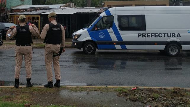 Agentes de la División de Inteligencia Criminal de la Prefectura Zona Bajo Paraná realizaron los allanamientos.