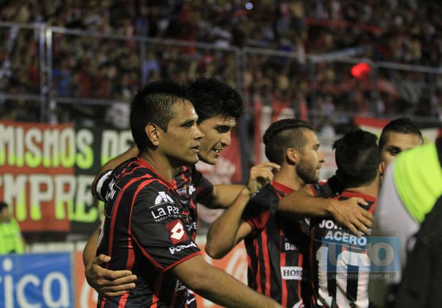 “Cuando perdimos la pelota trabajamos el partido tácticamente”