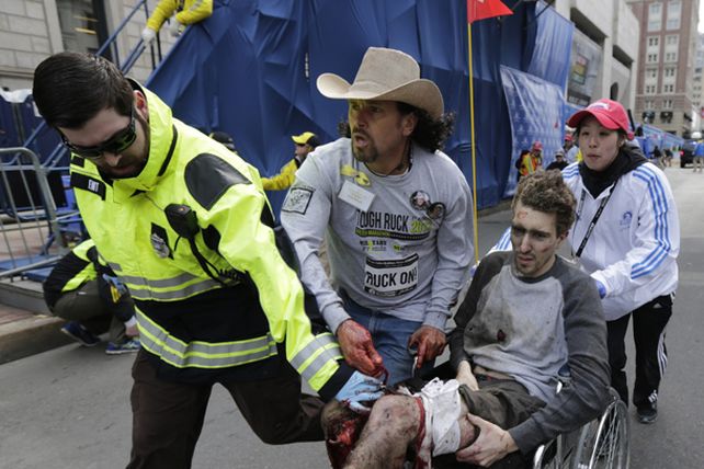 Son tres los muertos en Boston y confirman una tercera explosión