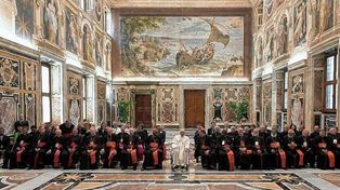El Papa. Subrayó que el diálogo es una cuestión crucial en esta era de la globalización en la que se registra una aceleración de las comunicaciones internacionales