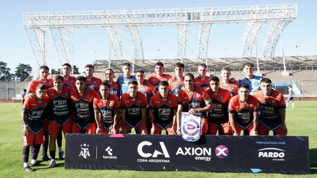 Central Córdoba en el estadio Ciudad de San Nicolás. Ahora se muda a San Luis para seguir en Copa Argentina.
