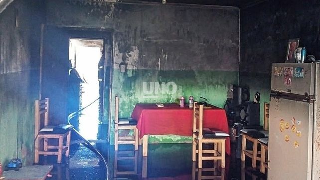 Pudo ser una tragedia. El fuego comenzó en el colchón de una pieza por una travesura y se propagó a otros sectores de la casa.&nbsp;