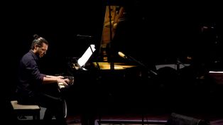 El compositor y pianista Lucas Querini estrena su primer trabajo solista.&nbsp;