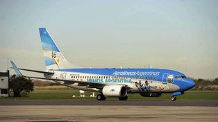 Aeronáuticos se suman al paro y el lunes no habrá vuelos