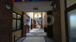 León, el bebé hallado abandonado en la calle, se encuentra estable internado en el Hospital de Niños Orlando Alassia.&nbsp;