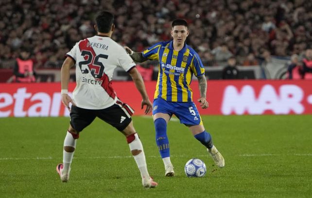 Franco Ibarra, el motor en el mediocampo canalla. Es una pieza clave en el equipo de Almirón.