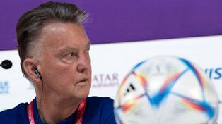 Louis van Gaal cuenta los partidos que le faltan para conseguir el título mundial con Países Bajos.