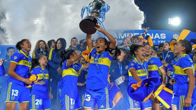 Las jugadores de Boca festejan un nuevo título.