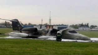 Se despistó y prendió fuego un avión del empresario ligado al kirchnerismo Lázaro Báez