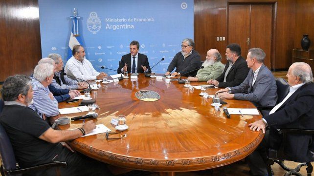 Massa llamará un acuerdo de estabilidad con empresarios y sindicatos