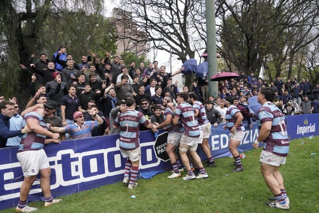 Atlético del Rosario hizo lo que tenía que hacer y seguirá siendo Top 14 en la Urba en 2027