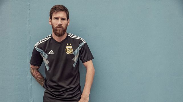 ¿Te gusta? Mirá la nueva camiseta negra de la Selección Argentina
