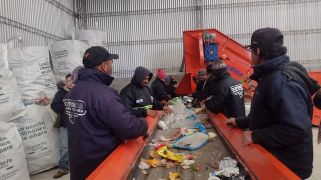 La planta de reciclado ya genera trabajo para diez personas.