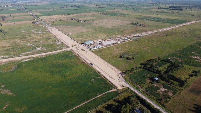 El obrador del Circunvalar Ferroviario y el corte sobre ruta 70. Foto. UNO Santa Fe