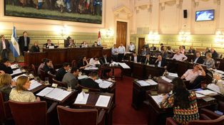 La Cámara de Diputados sancionó sobre tablas la ley de descanso dominical en la provincia