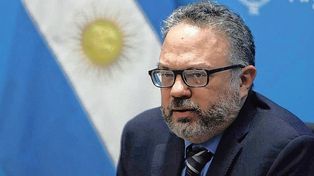 El ex ministro Matías Kulfas denunció corrupción del gobierno en la licitación de la compra de los caños de un gasoducto.