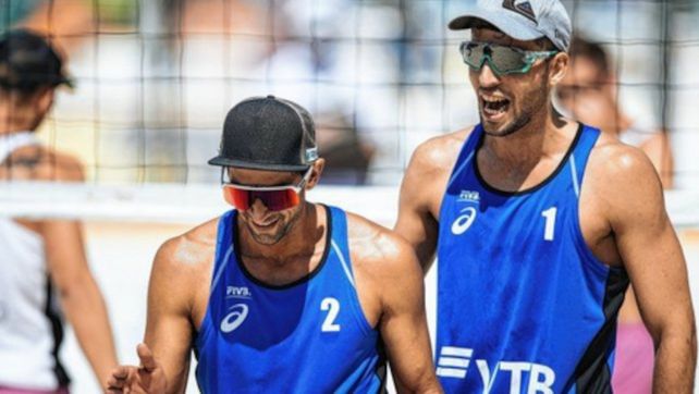 Azaad y Capogrosso estarán en el Grupo D junto con Alison Cerutti / Álvaro Filho (Brasil); Alexander Brouwer / Robert Meeuwsen (Países Bajos); y Nicholas Lucena / Phil Dalhausser (EEUU).