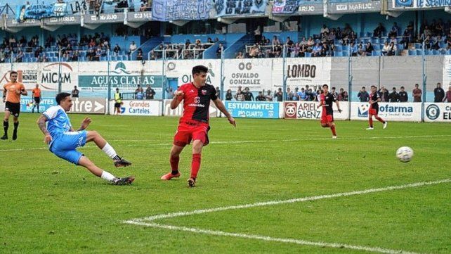 Colón está entre los equipos más goleados de la Primera Nacional. Colón está entre los equipos más goleados de la Primera Nacional.